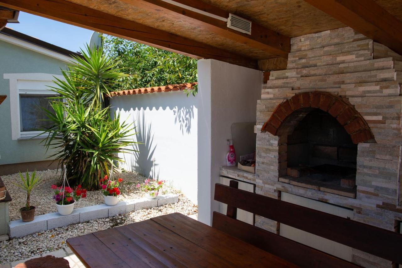 Holiday Home Petrovic Medulin Extérieur photo