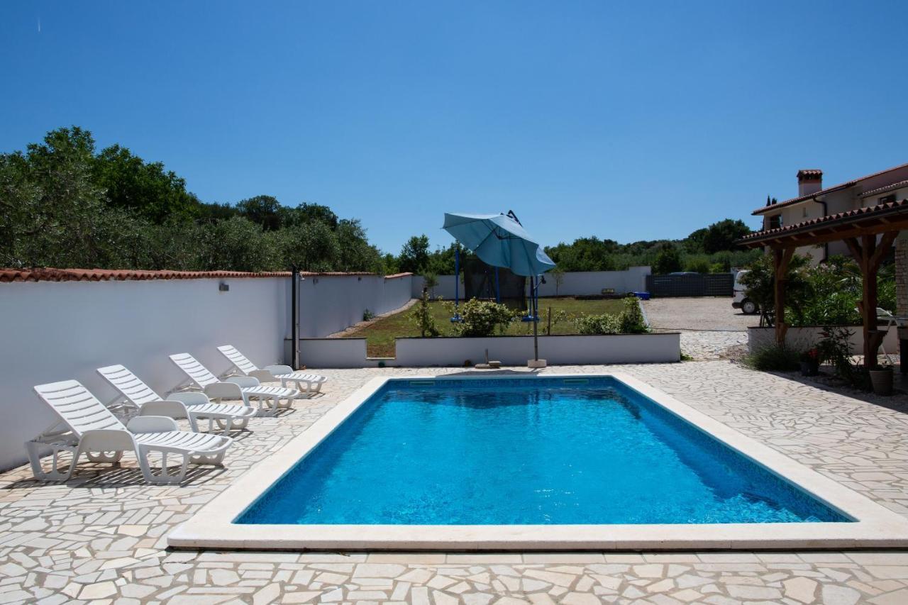Holiday Home Petrovic Medulin Extérieur photo