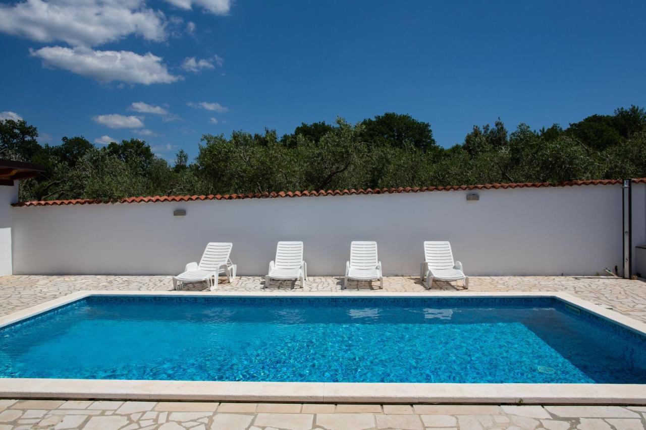 Holiday Home Petrovic Medulin Extérieur photo