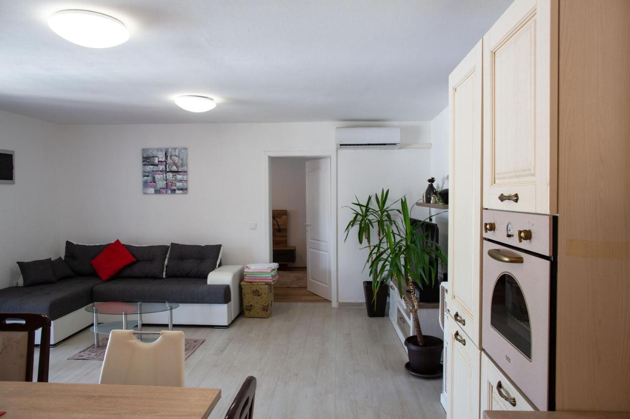 Holiday Home Petrovic Medulin Extérieur photo
