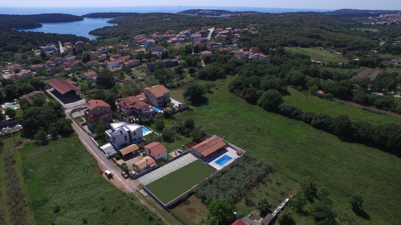 Holiday Home Petrovic Medulin Extérieur photo